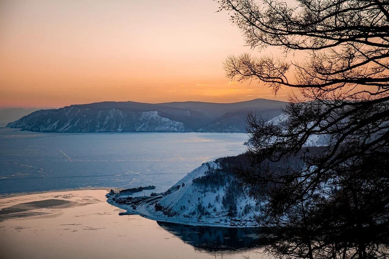 Байкальский лед